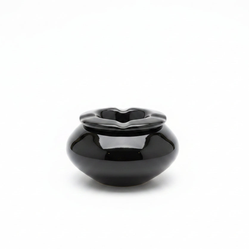Luxury Ceramic Ashtray In Black