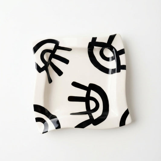 Wavy Square Eye Plate